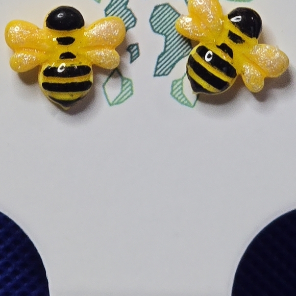 Bee Stud Earrings - Picture 2 of 4